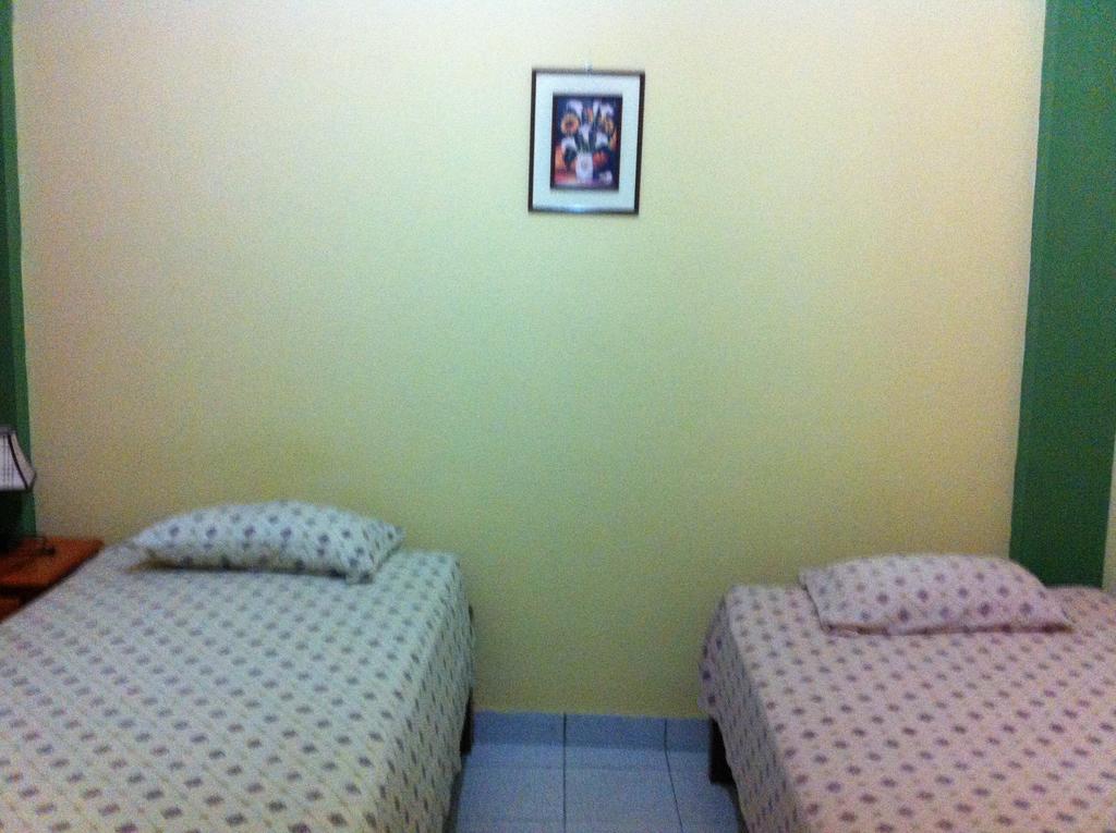 איקיטוס Hostal El Colibri חדר תמונה