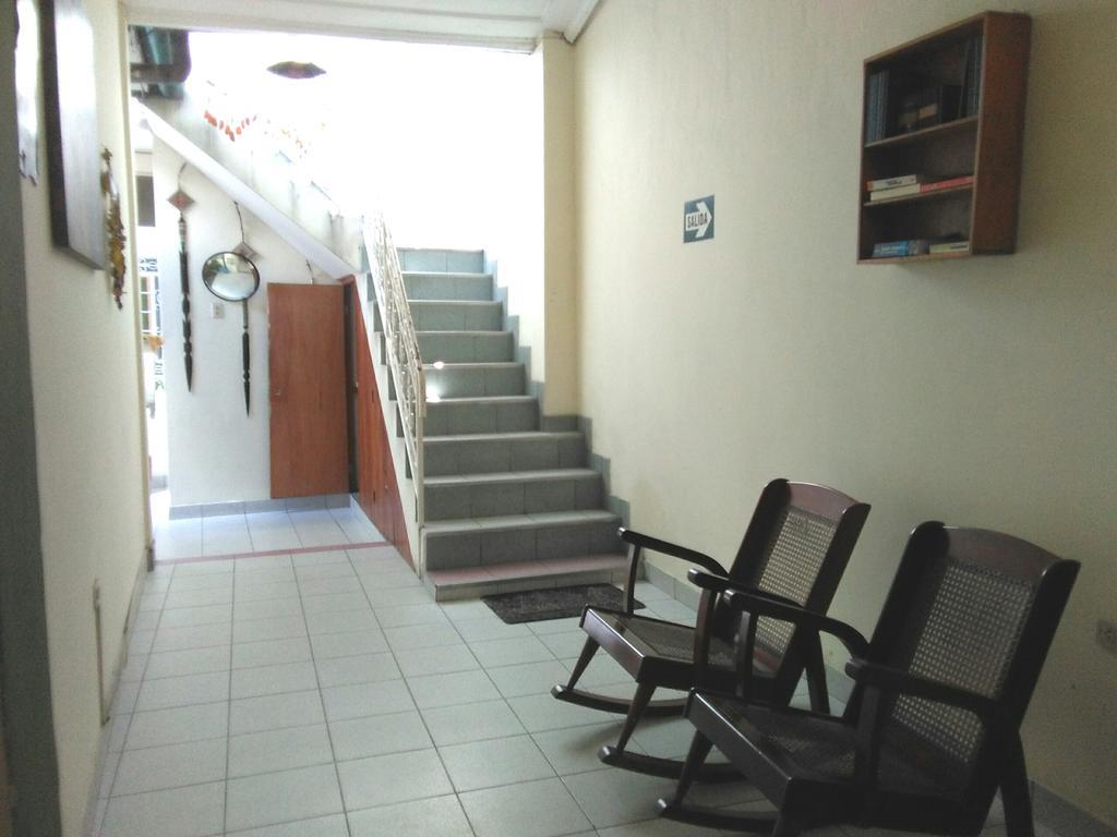 איקיטוס Hostal El Colibri מראה חיצוני תמונה