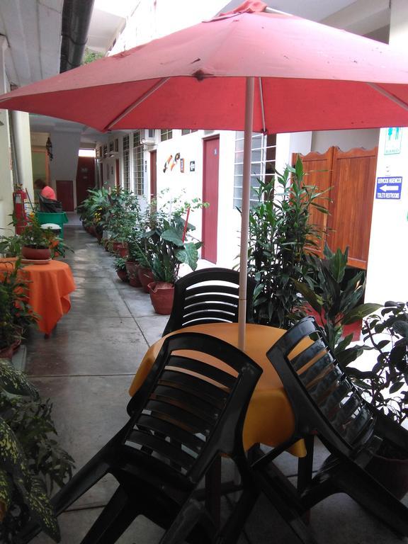 איקיטוס Hostal El Colibri מראה חיצוני תמונה