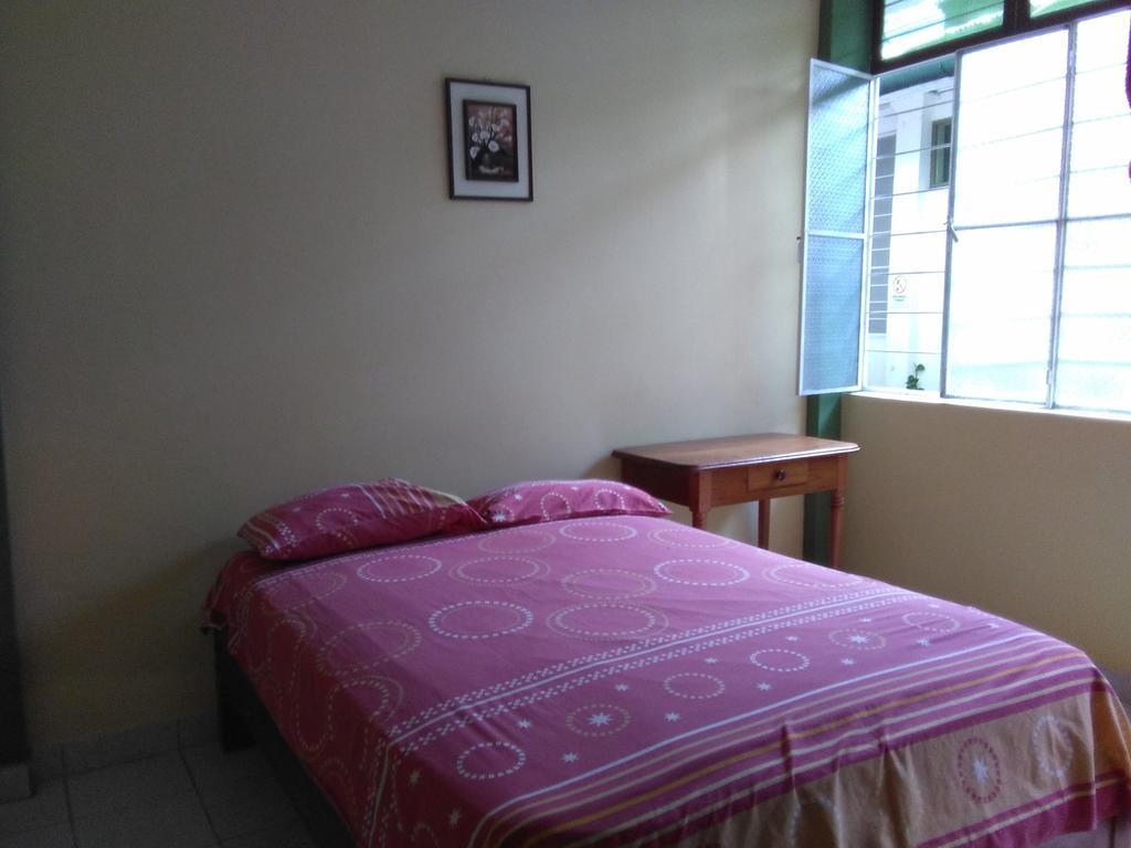איקיטוס Hostal El Colibri חדר תמונה