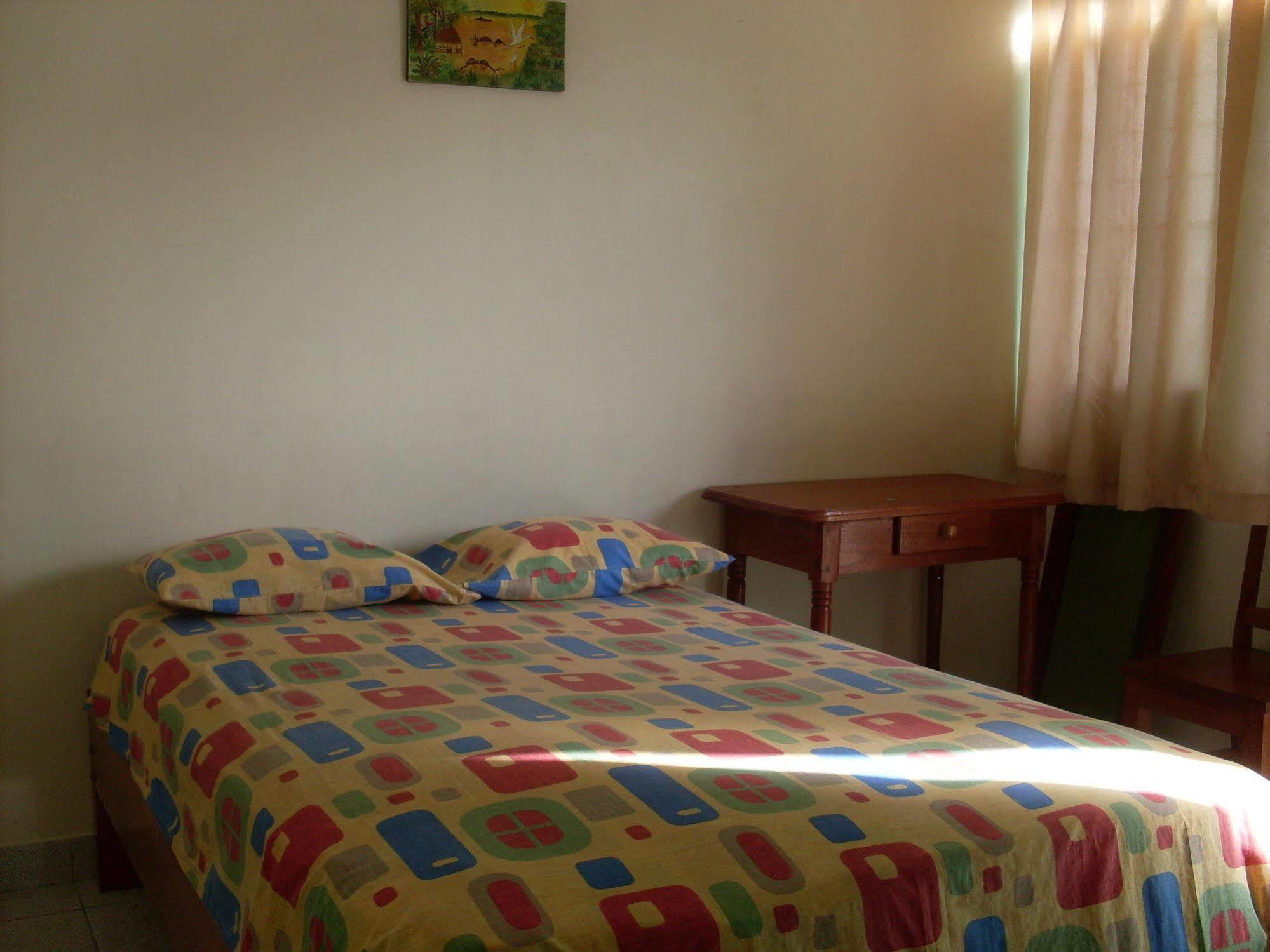 איקיטוס Hostal El Colibri מראה חיצוני תמונה