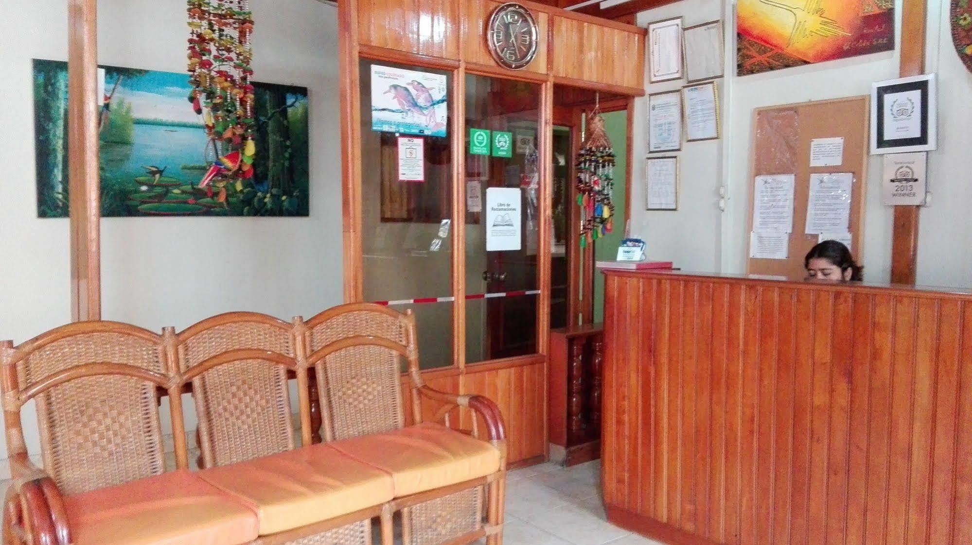 איקיטוס Hostal El Colibri מראה חיצוני תמונה