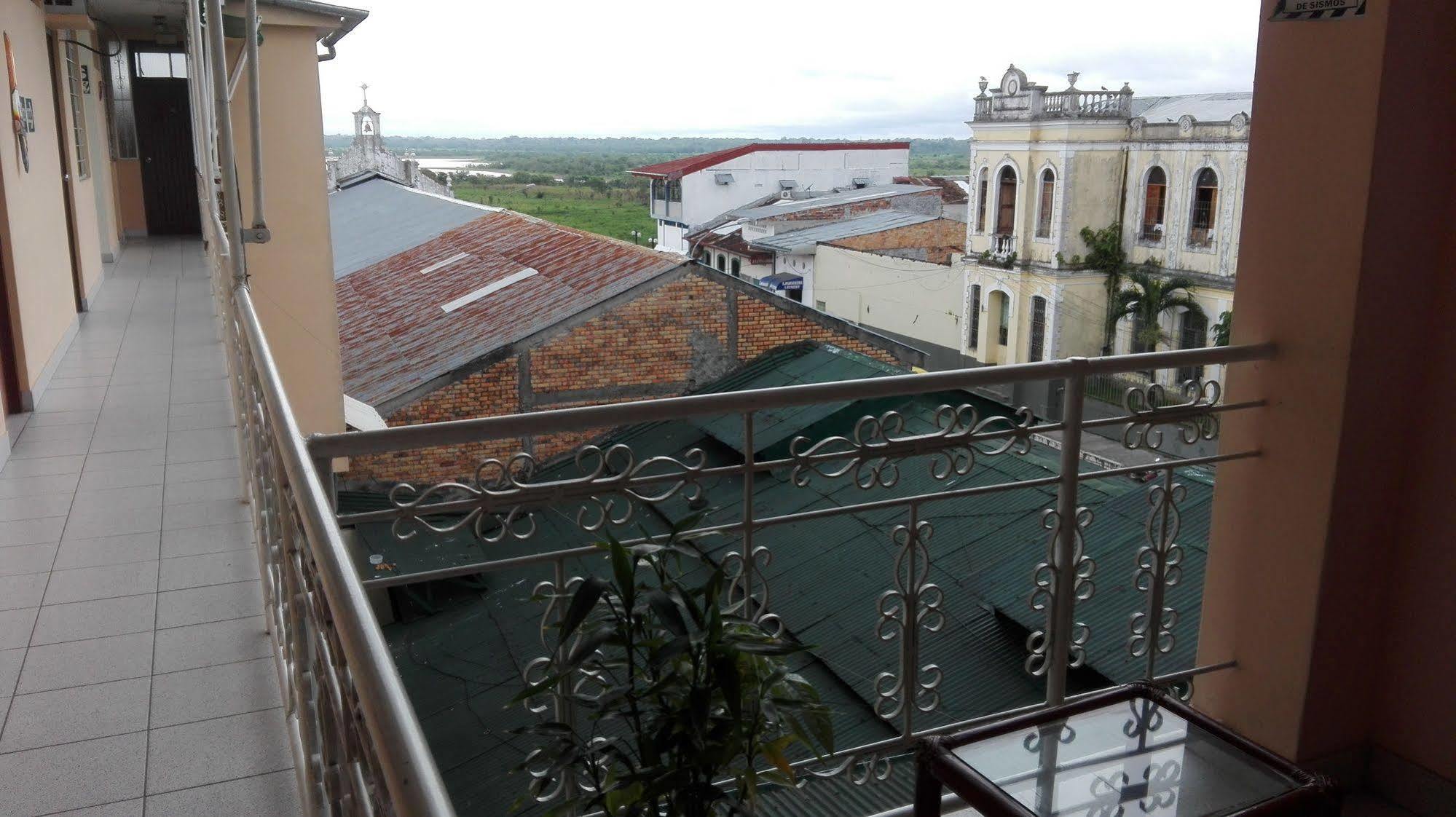 איקיטוס Hostal El Colibri מראה חיצוני תמונה